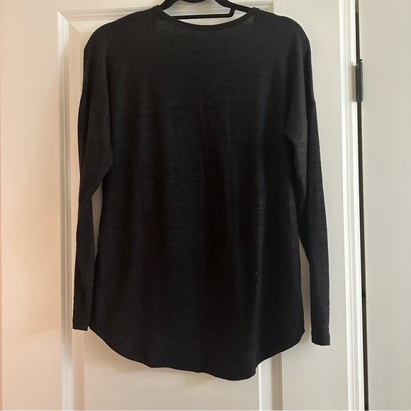 Abercrombie Soft & Cozy V Neck legging tee - Picture 4 of 4